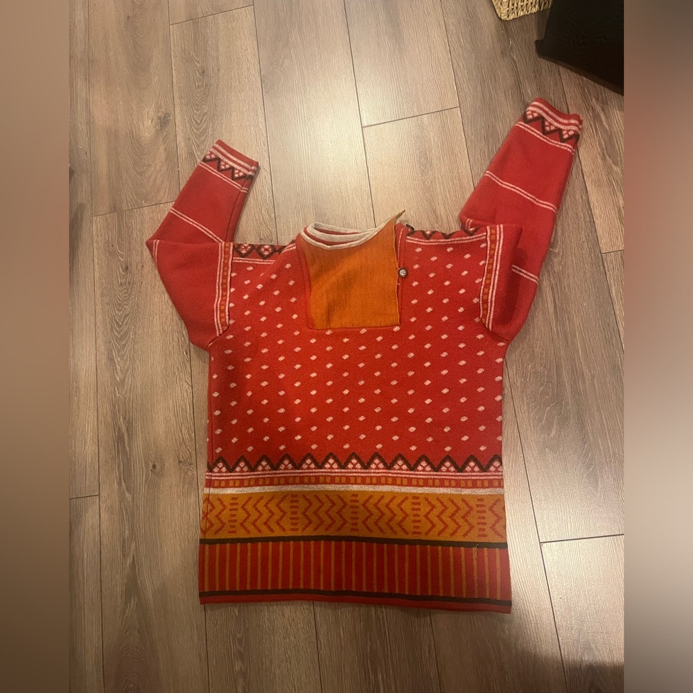 100% wool sweater